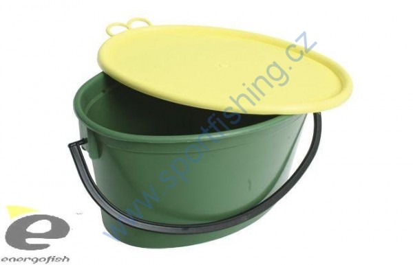 Kýbl na krmení s víkem 4L
